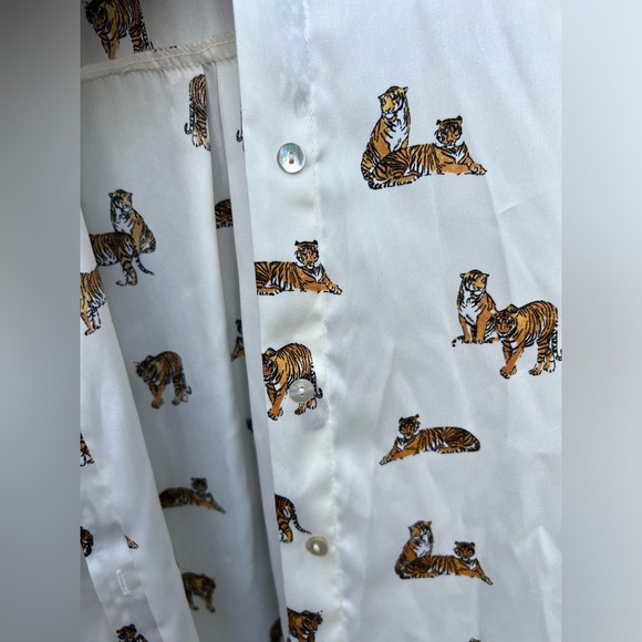 Zara Tiger Print Satin Shirt 1932/223/712 - Picture 4 of 5